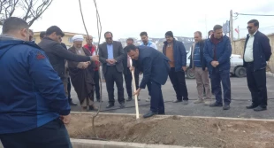 به مناسبت پانزدهم اسفند ماه روز درختکاری:
تعدادی اصله نهال  در آموزشکده ملی مهارت دختران اسدآباد کاشته شد. 2